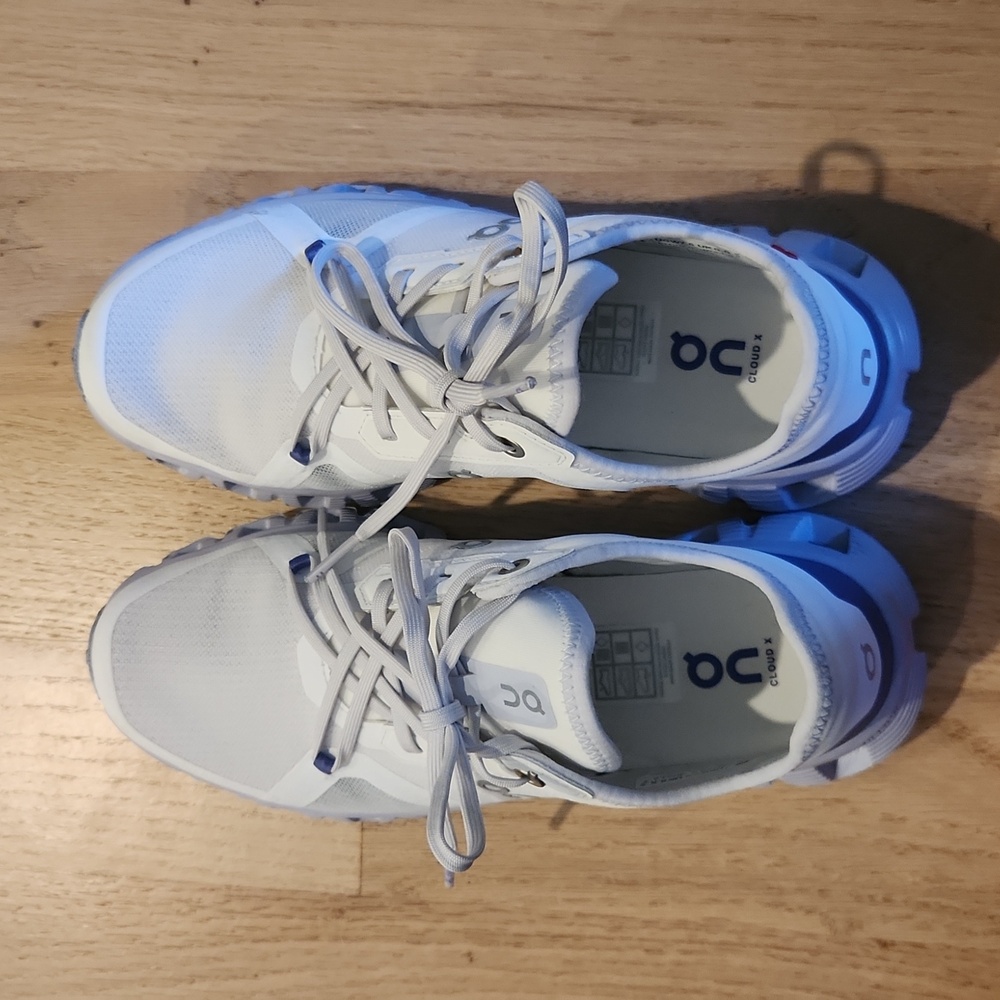 ON Cloud X shoes